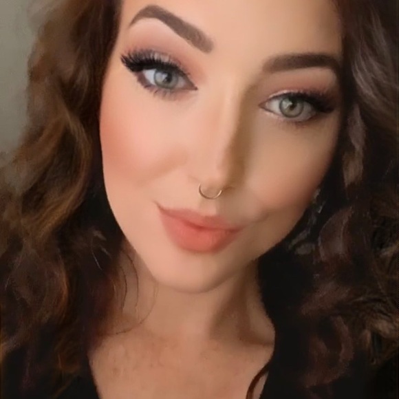 Meet your Posher, Sara - Picture 1 of 1